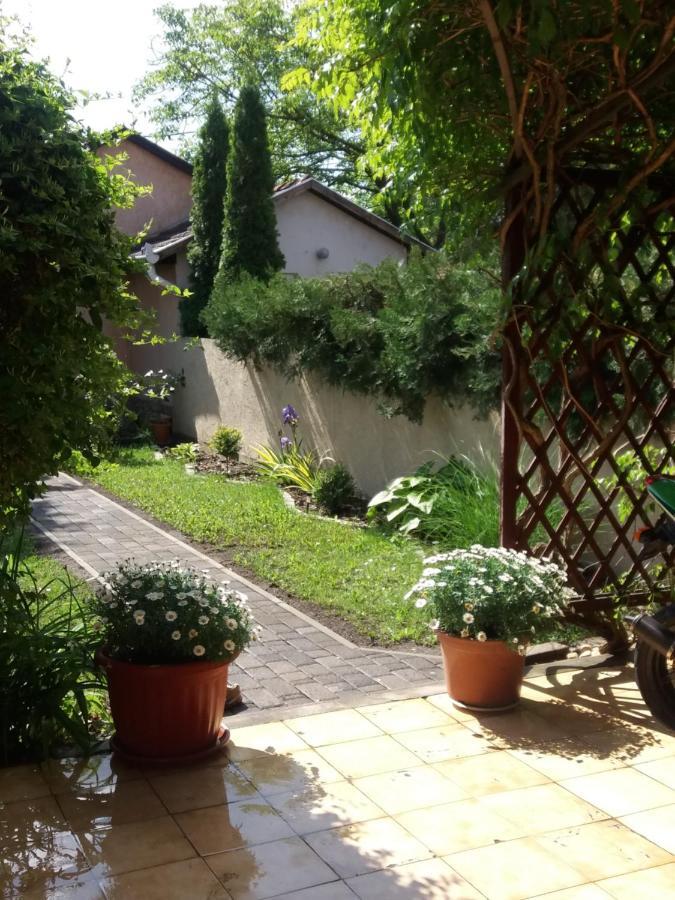 Lux Apartman Villa Hajduszoboszlo Exterior foto